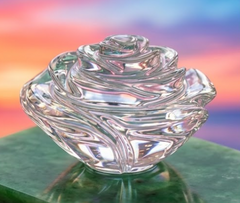 CLEAR QUARTZ CRYSTAL FLOWER (STONE OF POWER) SIZE: 2 INCHES, 60-80 GMS