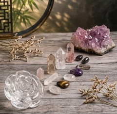 CLEAR QUARTZ CRYSTAL FLOWER (STONE OF POWER) SIZE: 2 INCHES, 60-80 GMS